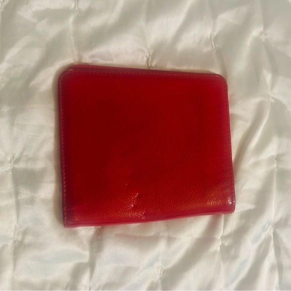 CHANEL Red Wallet - Picture 4 of 11